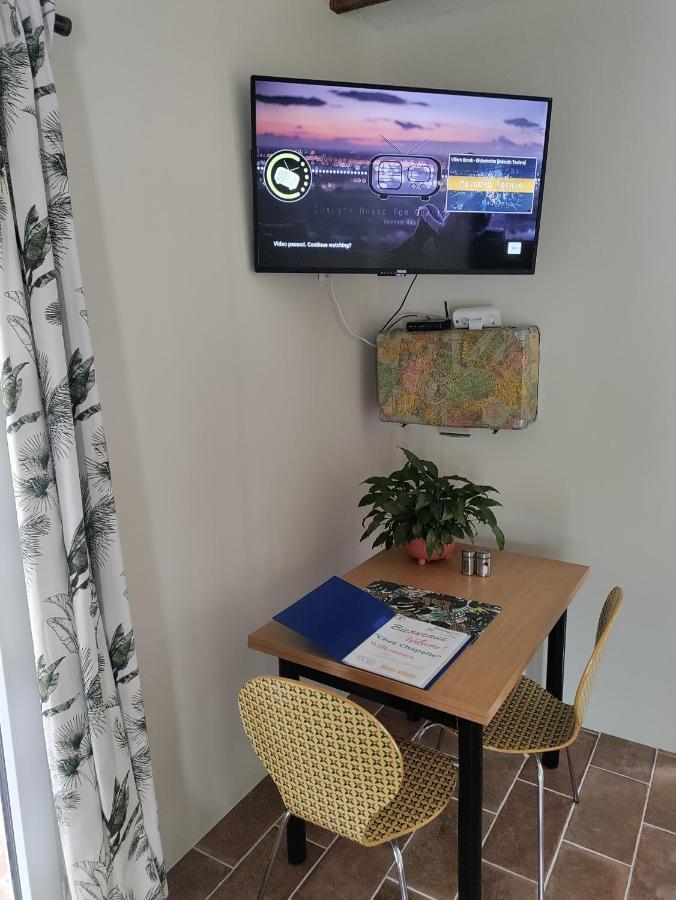 Chez Chapelle In The Heart Of The Gascony With Pool And Hot Tub Apartment Auch Ngoại thất bức ảnh